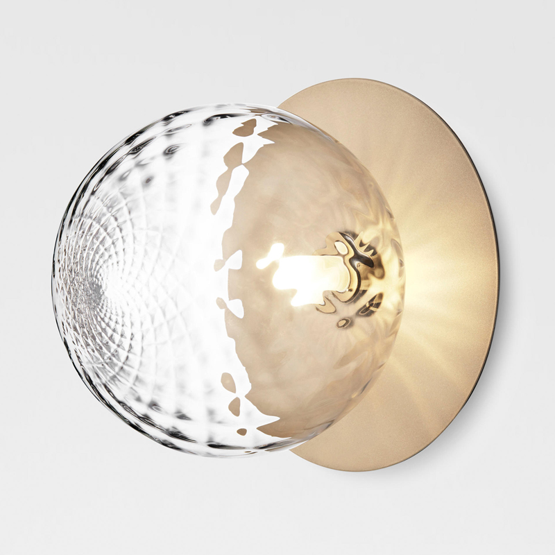 Liila 1 Medium Optic by Nuura Wall Light